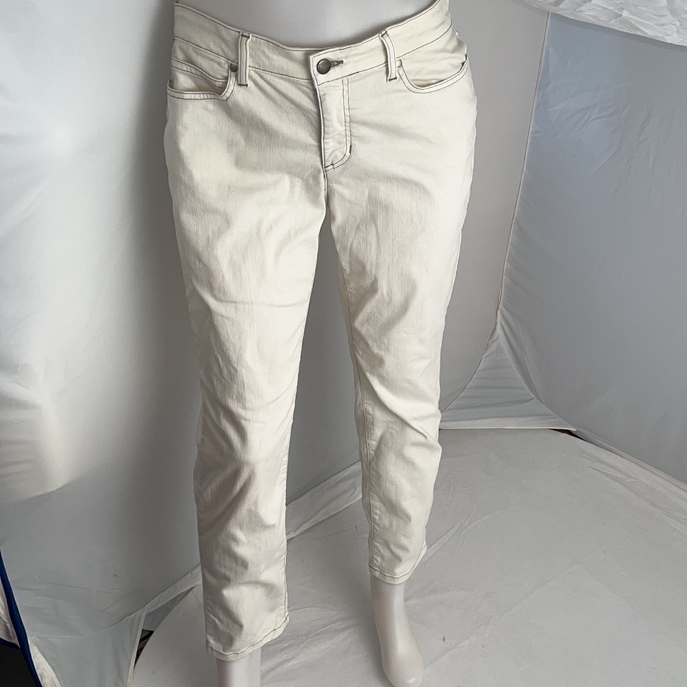 Eileen Fisher off white stretch capri jeans